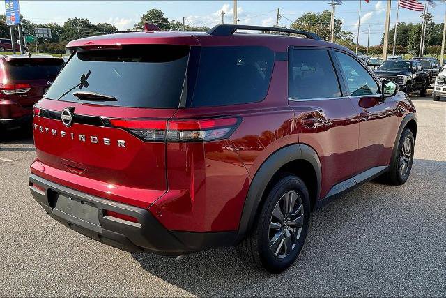 Used 2025 Nissan Pathfinder SV FWD image 6