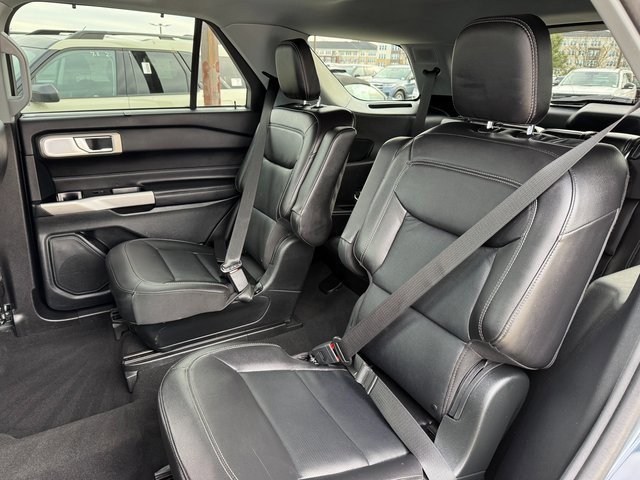 Certified 2023 Ford Explorer Limited w/ Limited Technology Package image 16