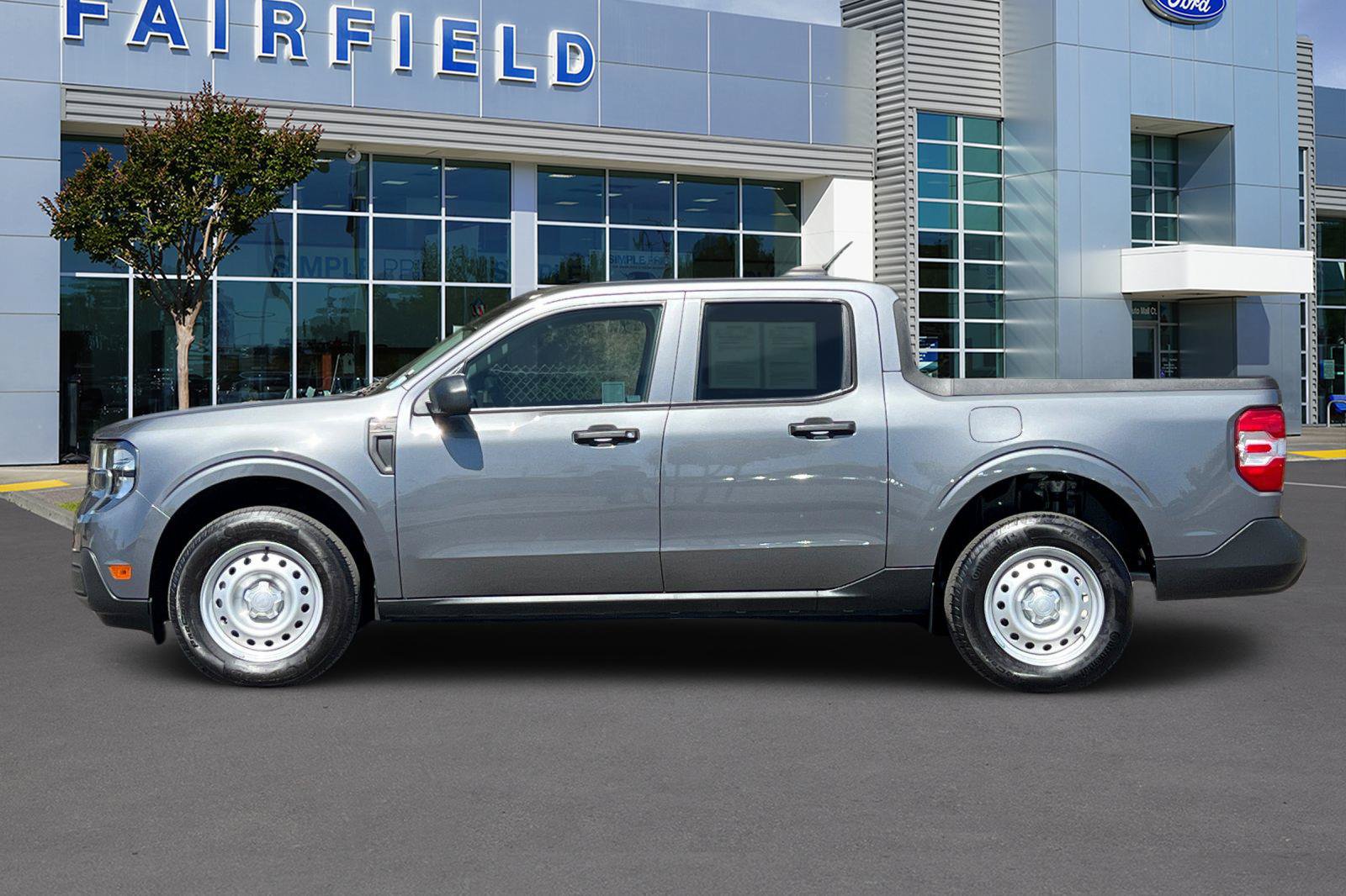 Certified 2025 Ford Maverick XL FWD image 11