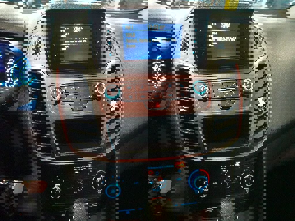 Certified 2022 Ford Transit Connect XL FWD image 10