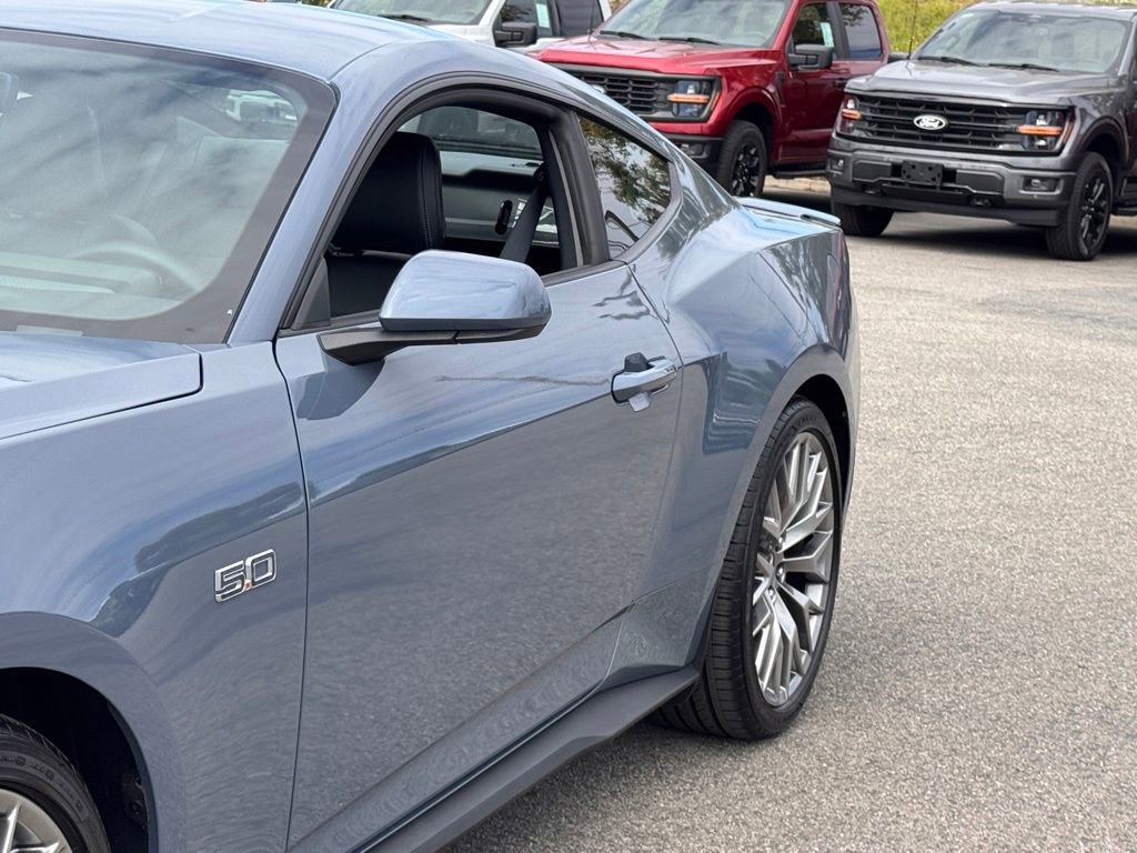 Certified 2025 Ford Mustang GT Premium RWD image 9