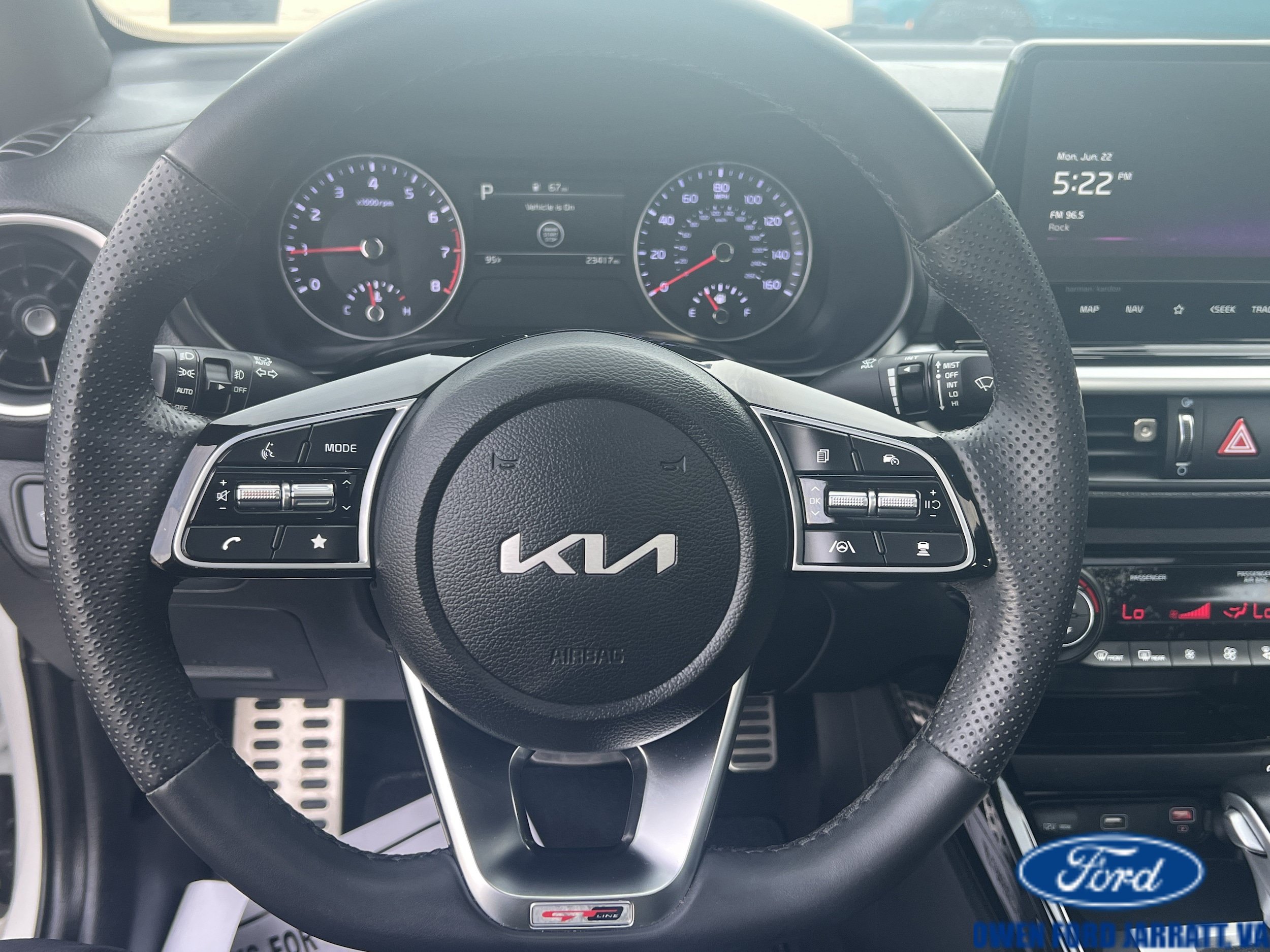 Used 2023 Kia Forte GT-Line w/ GT-Line Premium Package FWD image 9