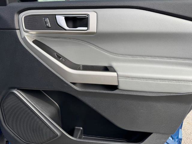 Certified 2022 Ford Explorer XLT w/ Equipment Group 202A image 9