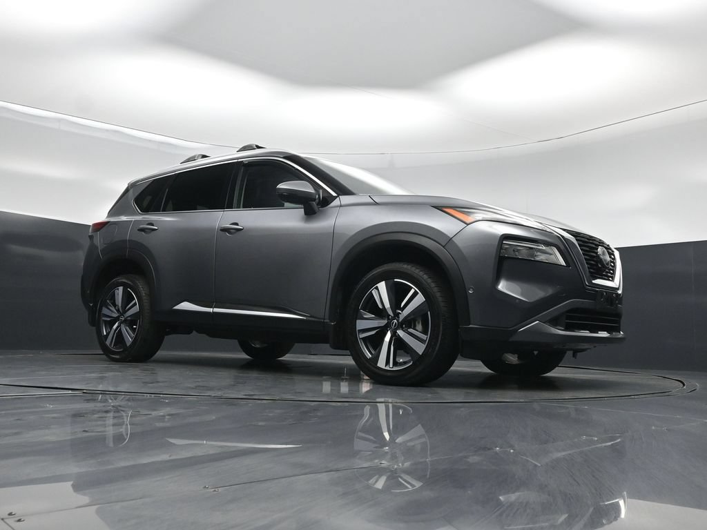 Used 2023 Nissan Rogue SL w/ SL Premium Package FWD image 4
