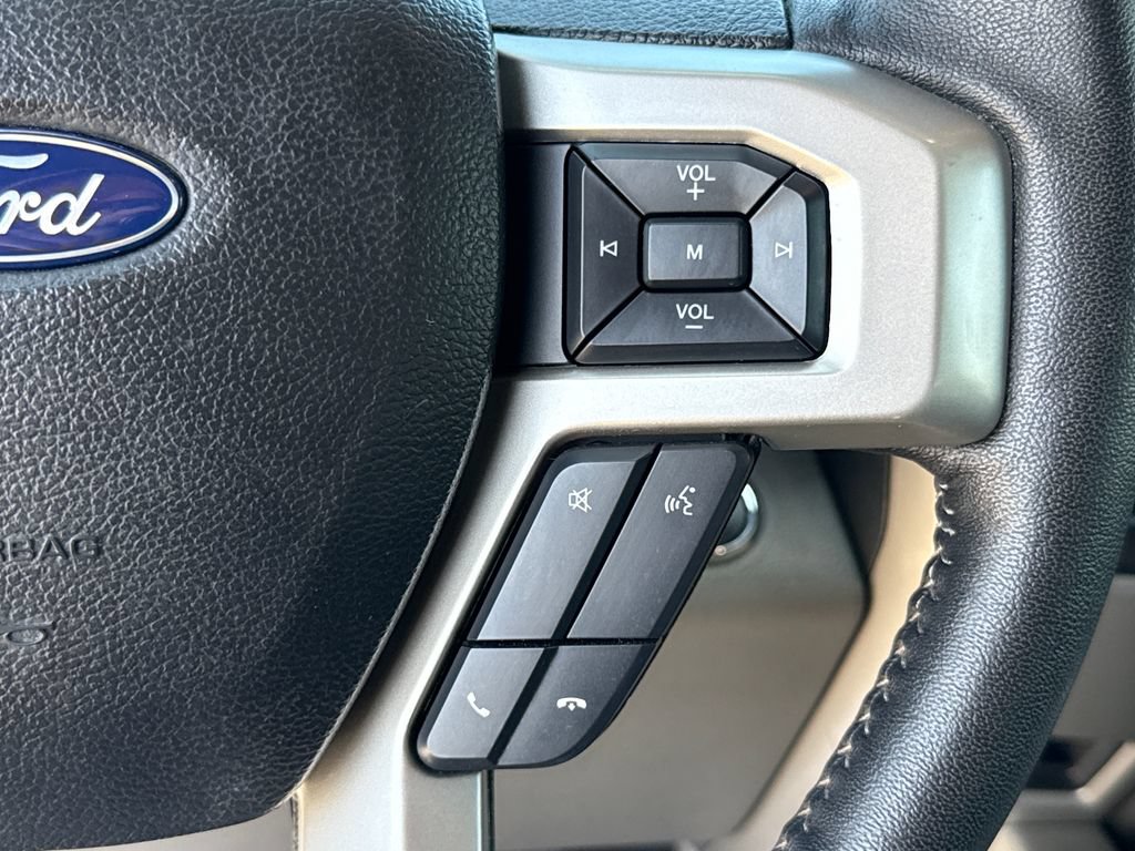 Certified 2020 Ford F150 Lariat RWD image 15