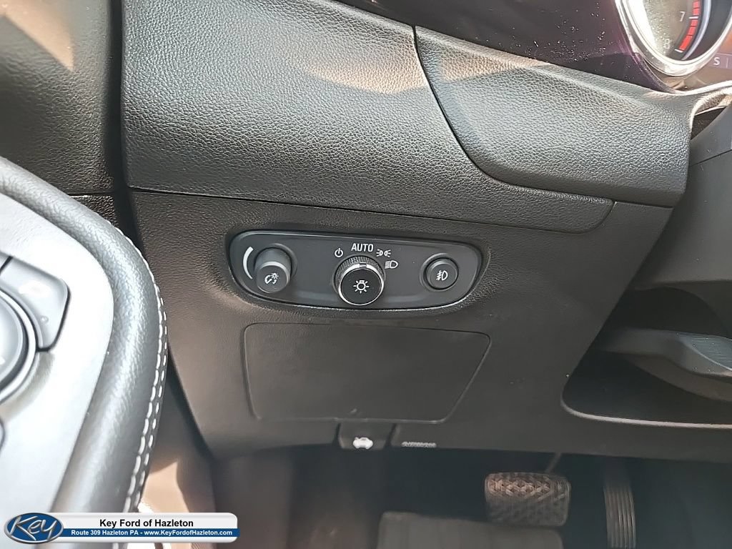Used 2023 Buick Encore GX Preferred w/ Cold Weather Comfort Package AWD/4WD image 29