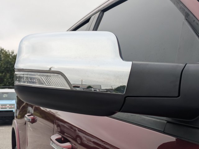 Used 2022 RAM 1500 Laramie AWD/4WD image 13