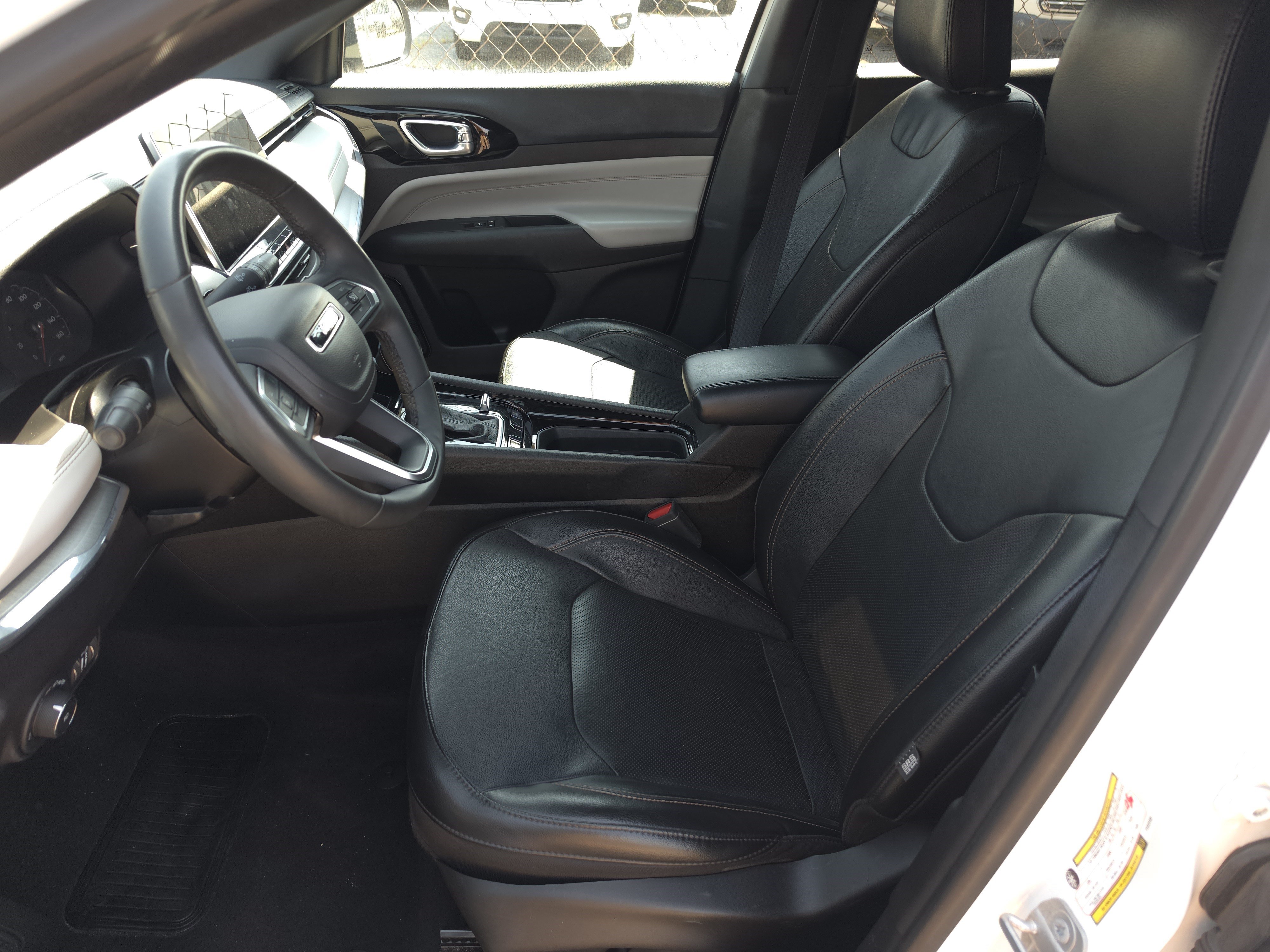 Used 2023 Jeep Compass Limited AWD/4WD image 9
