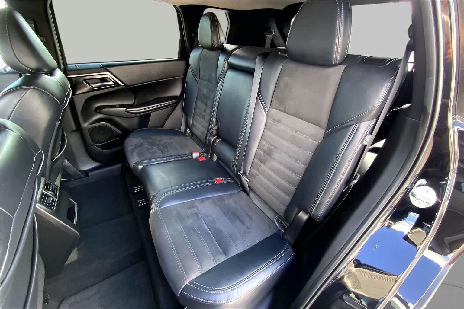 Used 2022 Mitsubishi Outlander SE FWD image 18