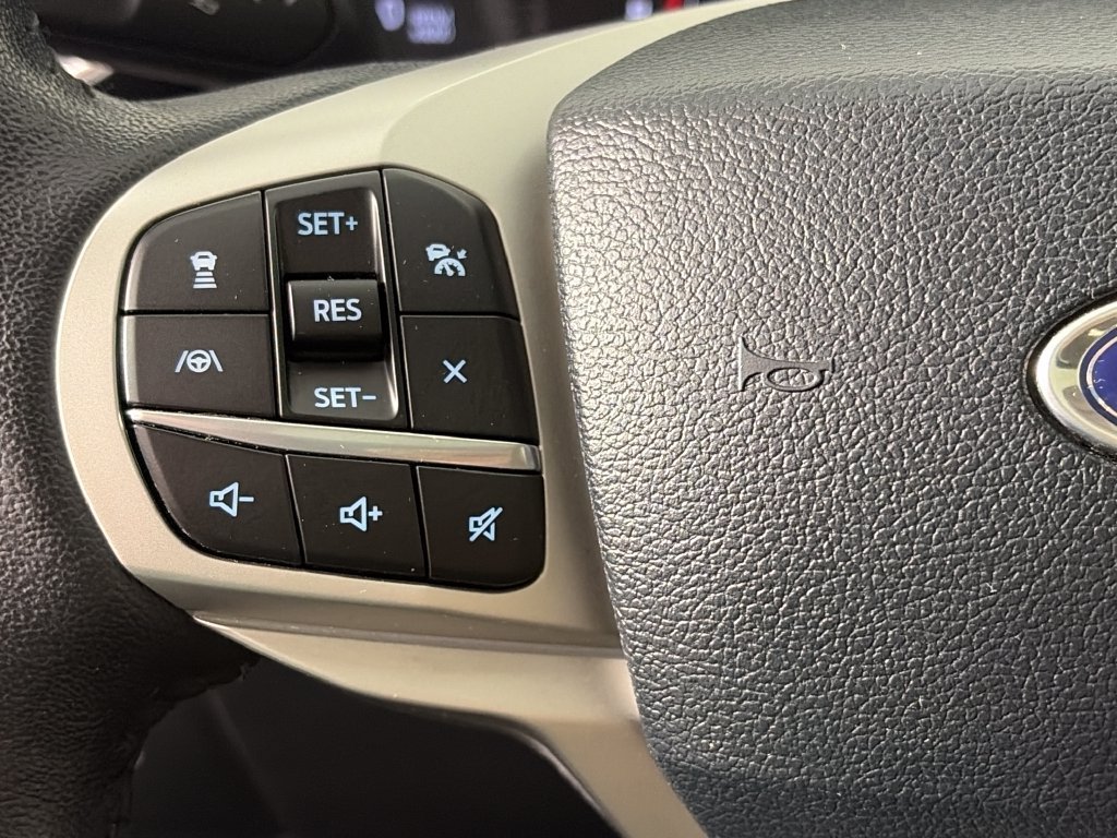Certified 2023 Ford Explorer Limited w/ Limited Technology Package AWD/4WD image 17