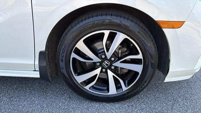 Used 2019 Honda Odyssey Elite image 12