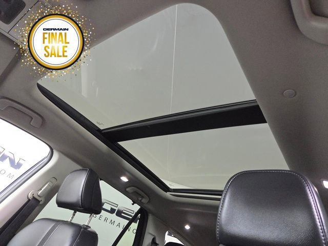 Used 2025 Honda Pilot Touring image 29