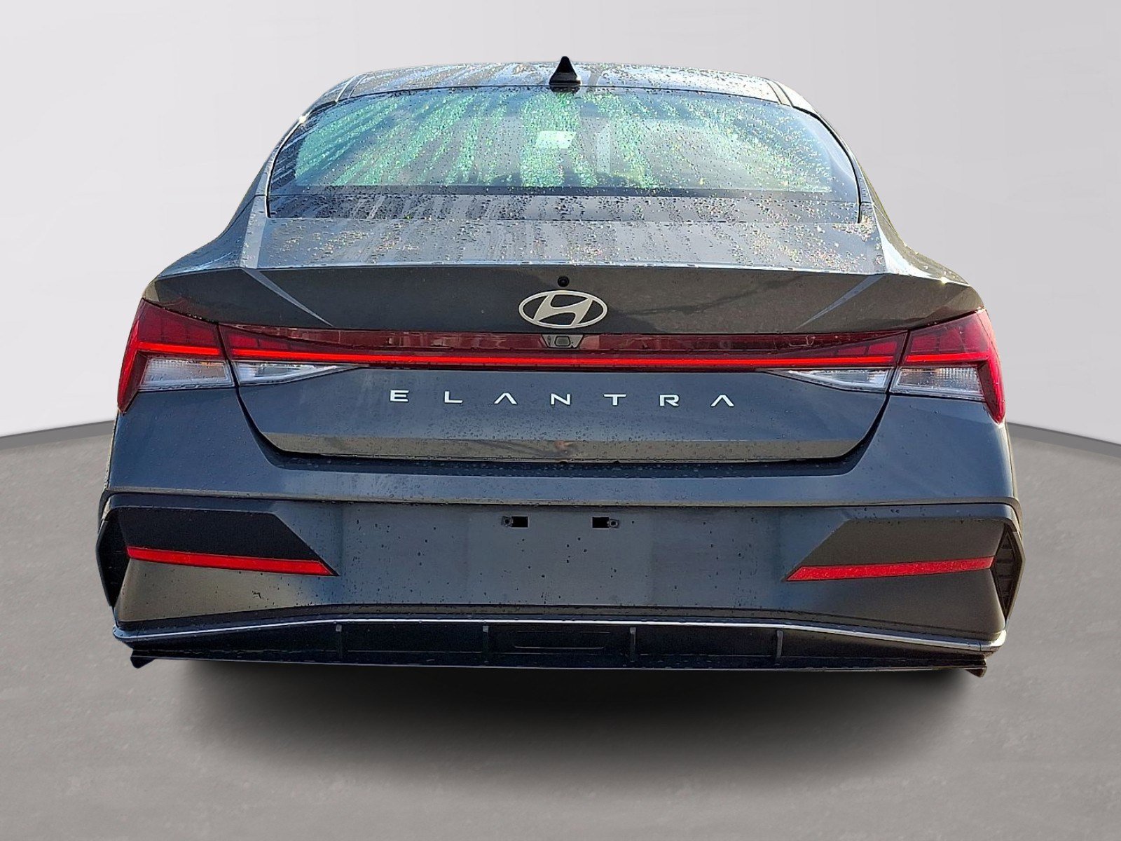 Used 2025 Hyundai Elantra SEL FWD image 5