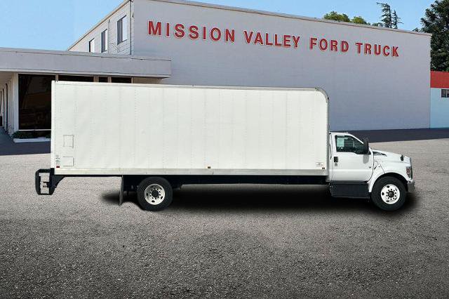 Certified 2025 Ford F650 2WD Regular Cab Super Duty image 3