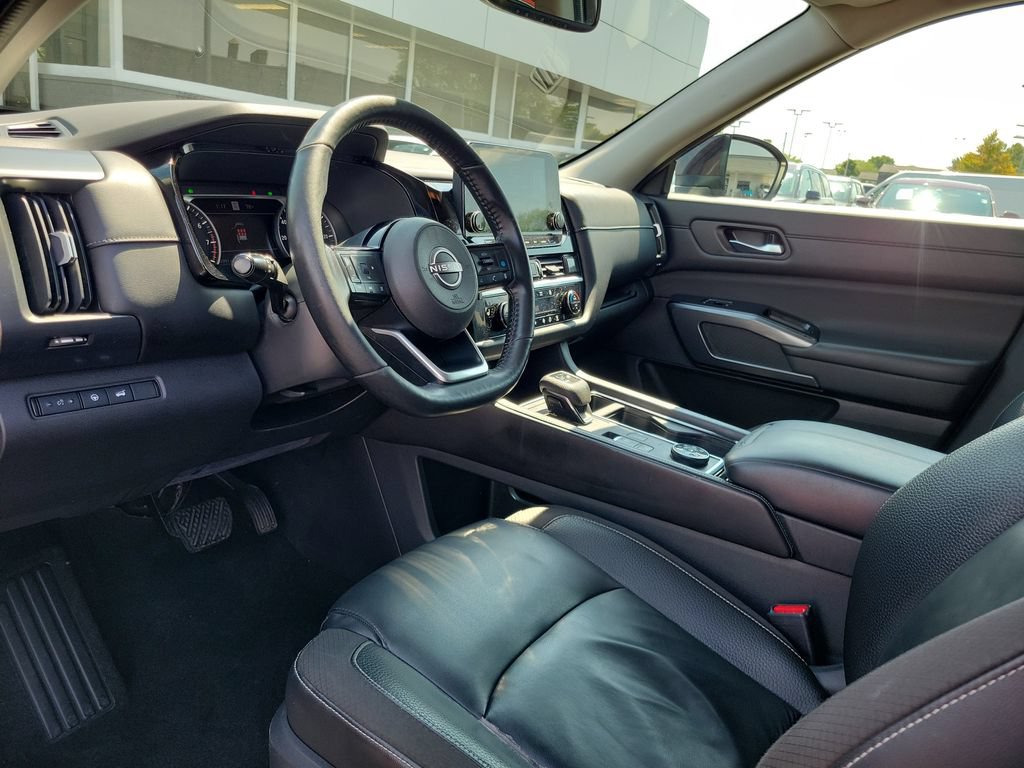 Used 2022 Nissan Pathfinder SL AWD/4WD image 21