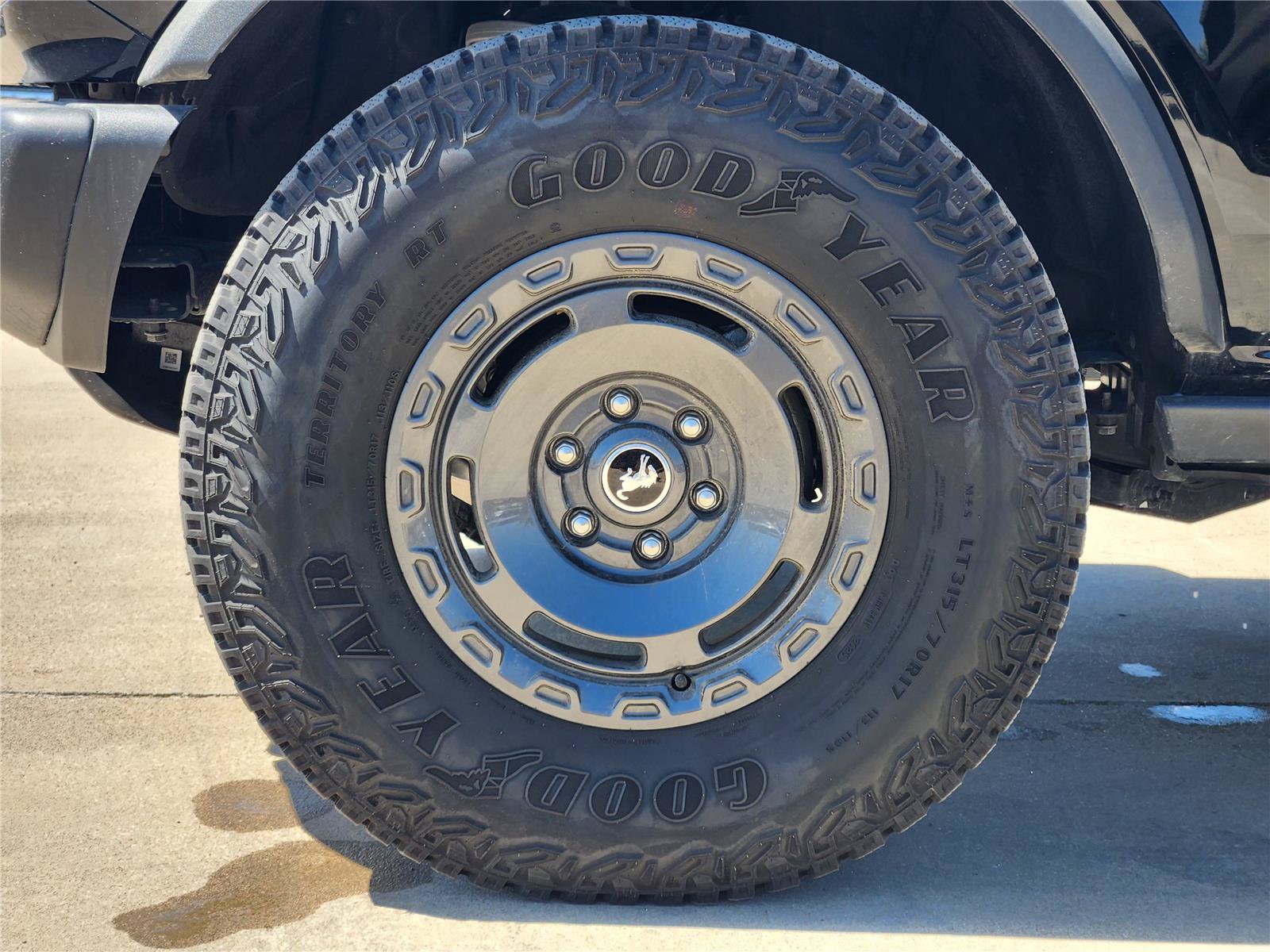 Certified 2025 Ford Bronco Badlands w/ Sasquatch Package AWD/4WD image 9