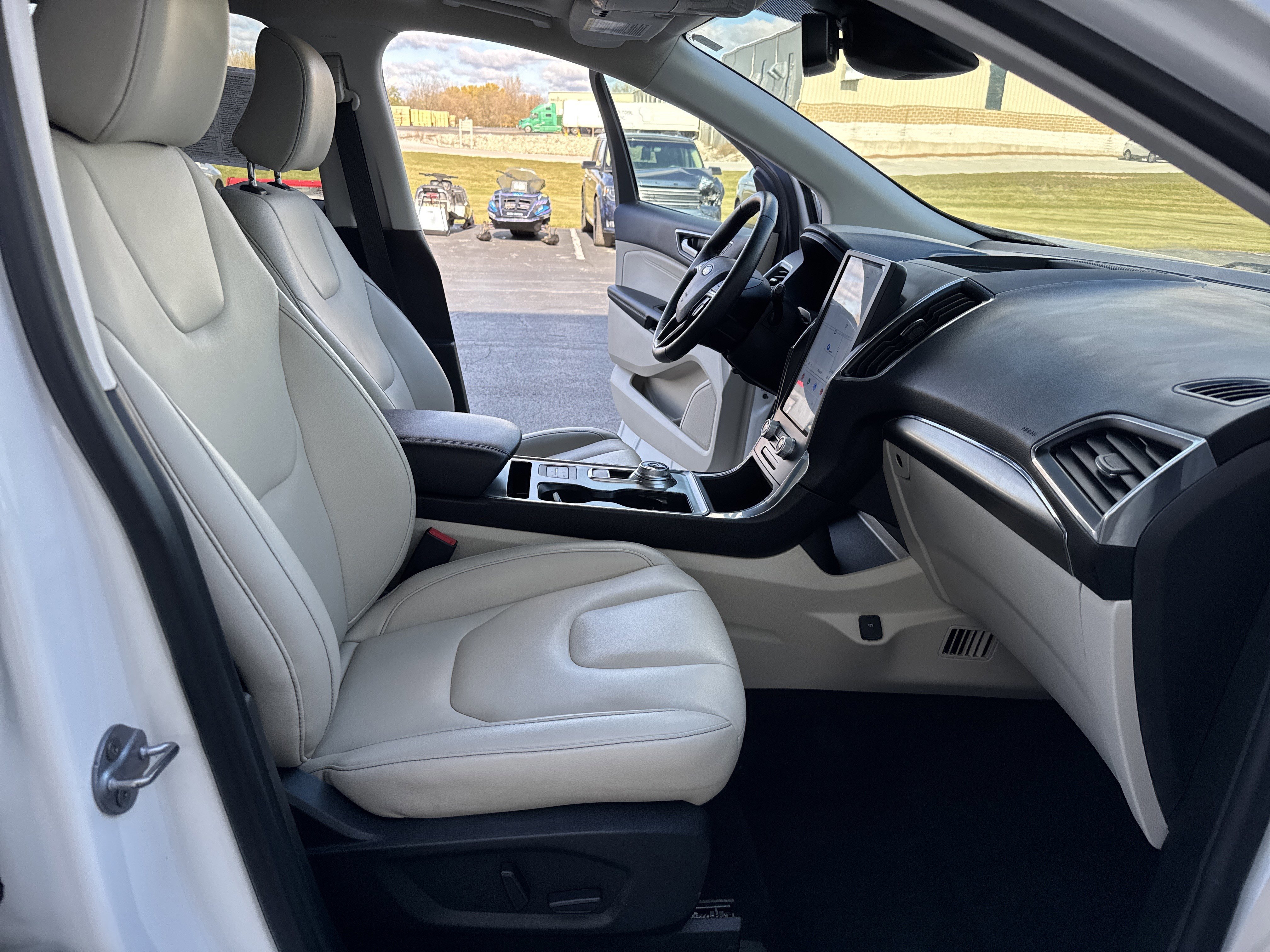 Certified 2022 Ford Edge Titanium image 34