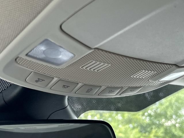 Certified 2021 Ford Edge SE FWD image 36
