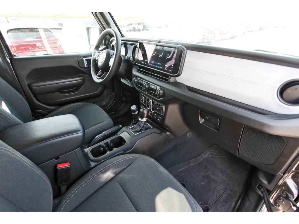 Used 2024 Jeep Gladiator Sport AWD/4WD image 27