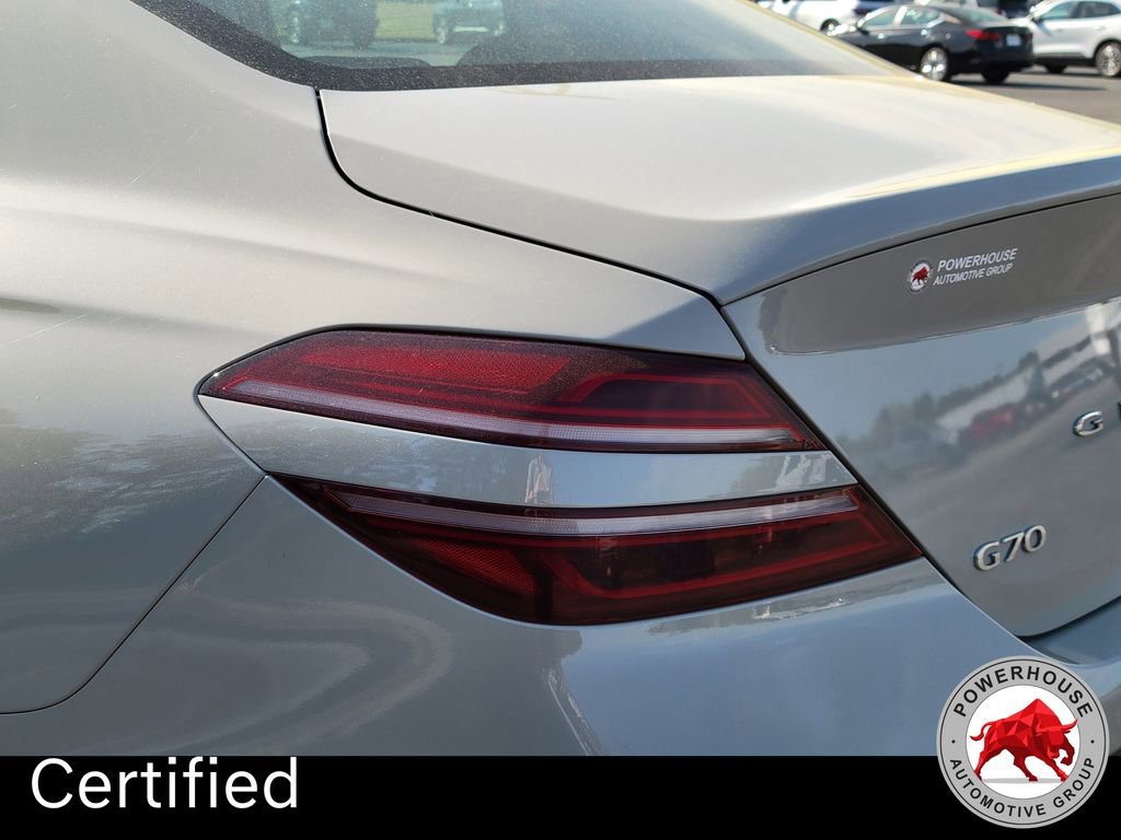 Used 2025 Genesis G70 2.5T image 12