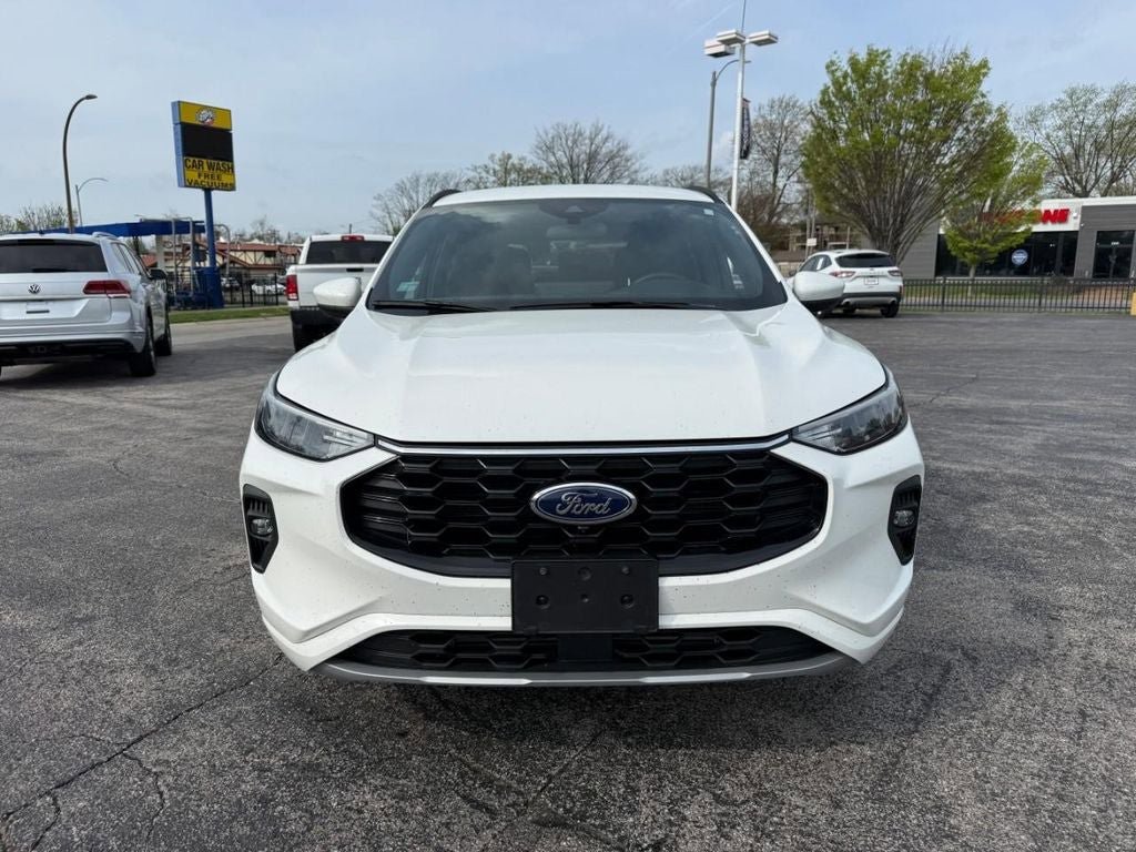 Certified 2023 Ford Escape ST-Line Select w/ Tech Pack #2 AWD/4WD image 10