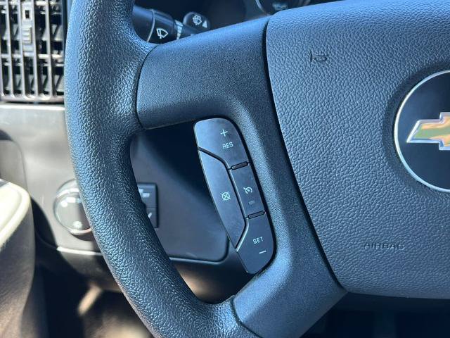 Used 2025 Chevrolet Express 3500 LT w/ LT Preferred Equipment Group RWD image 18