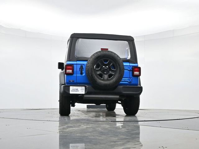 Used 2025 Jeep Wrangler Sport AWD/4WD image 37
