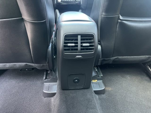 Certified 2025 Ford Escape ST-Line Elite w/ Premium Technology Package AWD/4WD image 16