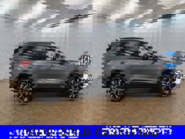 Certified 2022 Ford Escape SE w/ SE Sport Appearance Package image 8