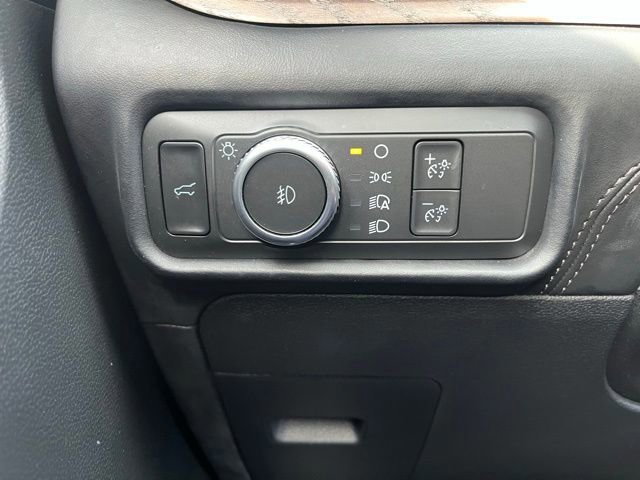 Certified 2022 Ford Explorer Platinum w/ Equipment Group 601A image 47