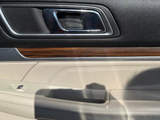 Certified 2019 Ford Explorer Limited w/ Ford Safe & Smart Package image 25
