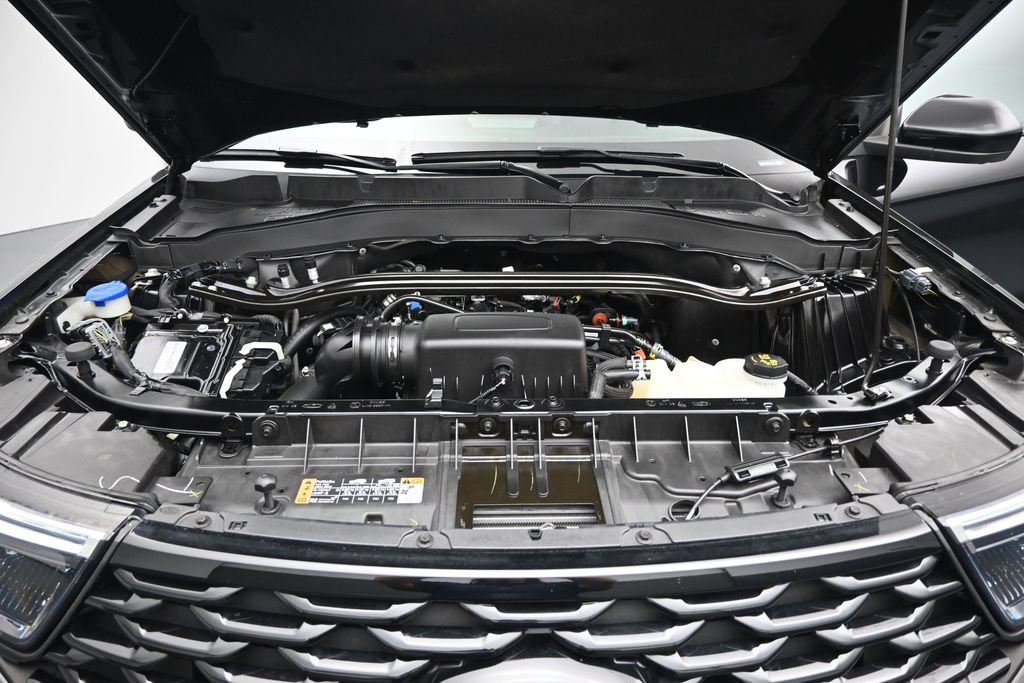 Certified 2023 Ford Explorer ST-Line RWD image 27