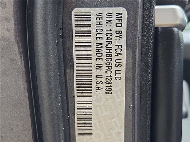 Used 2024 Jeep Grand Cherokee Limited AWD/4WD image 22