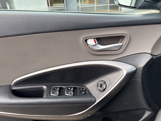 Used 2017 Hyundai Santa Fe Sport image 30