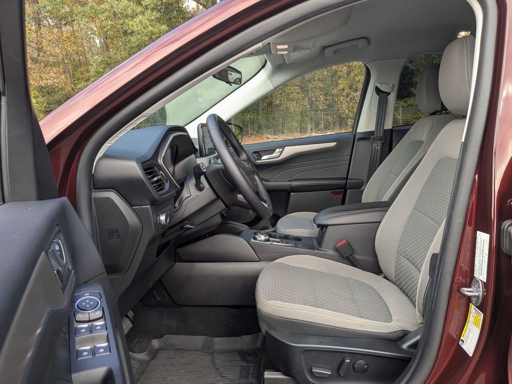 Certified 2021 Ford Escape SE w/ Convenience Package image 23