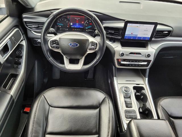 Certified 2022 Ford Explorer XLT w/ Equipment Group 202A image 13