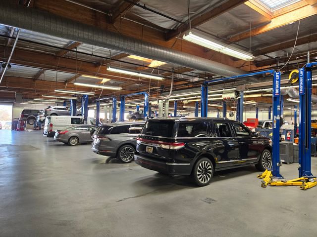 Certified 2021 Ford Explorer ST image 20