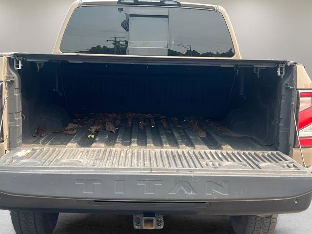 Used 2020 Nissan Titan PRO-4X AWD/4WD image 9