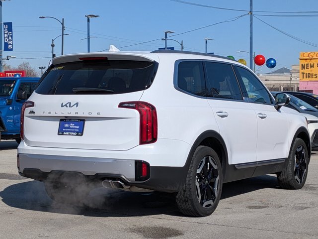 Used 2025 Kia Telluride S FWD image 4