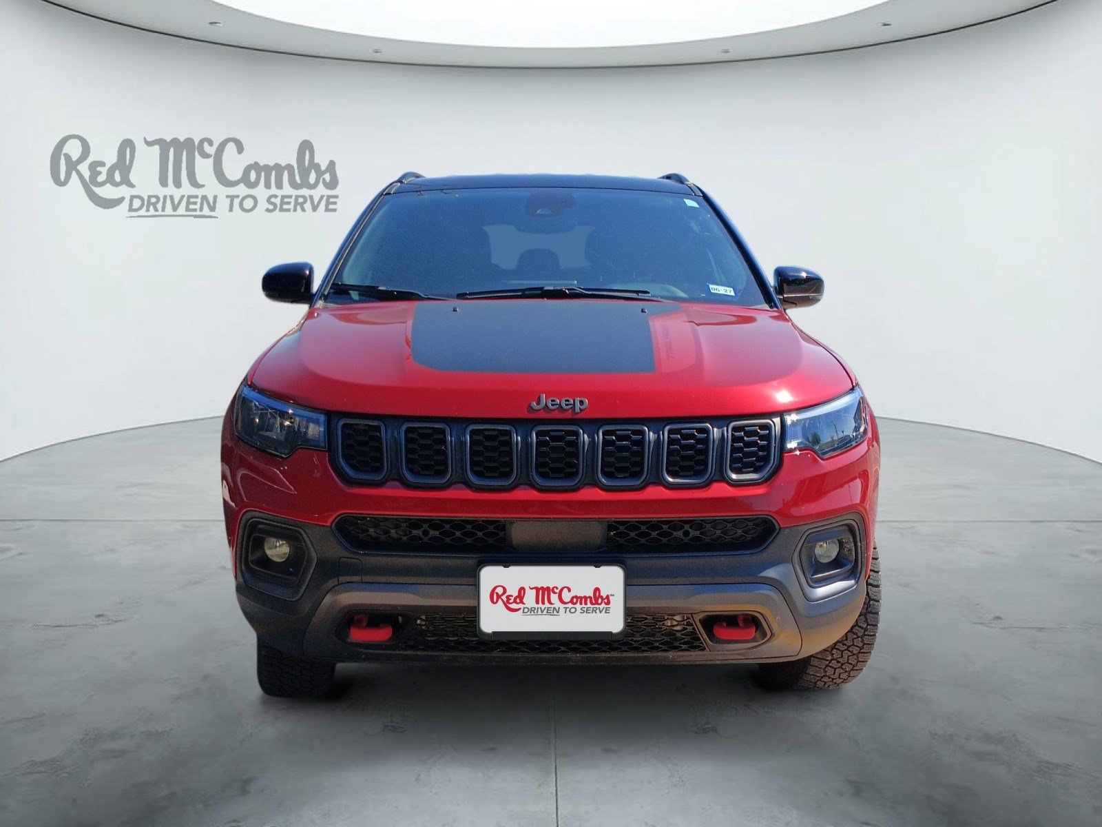 Used 2025 Jeep Compass Trailhawk AWD/4WD image 2