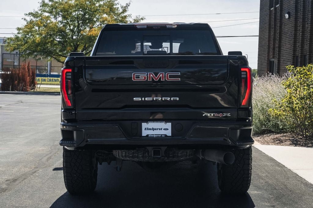 Used 2025 GMC Sierra 2500 AT4X AWD/4WD image 4