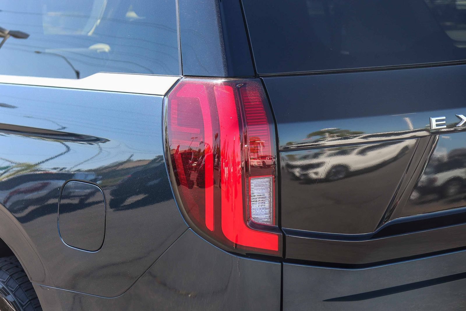 Certified 2025 Ford Expedition Active AWD/4WD image 7