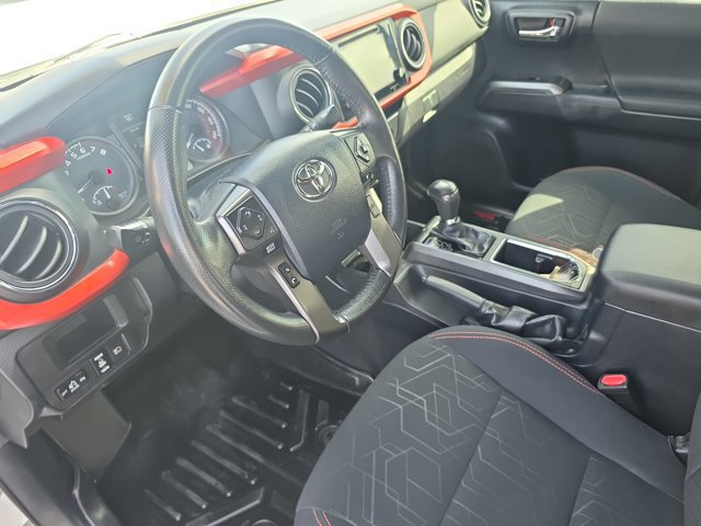 Used 2018 Toyota Tacoma TRD Sport RWD image 20