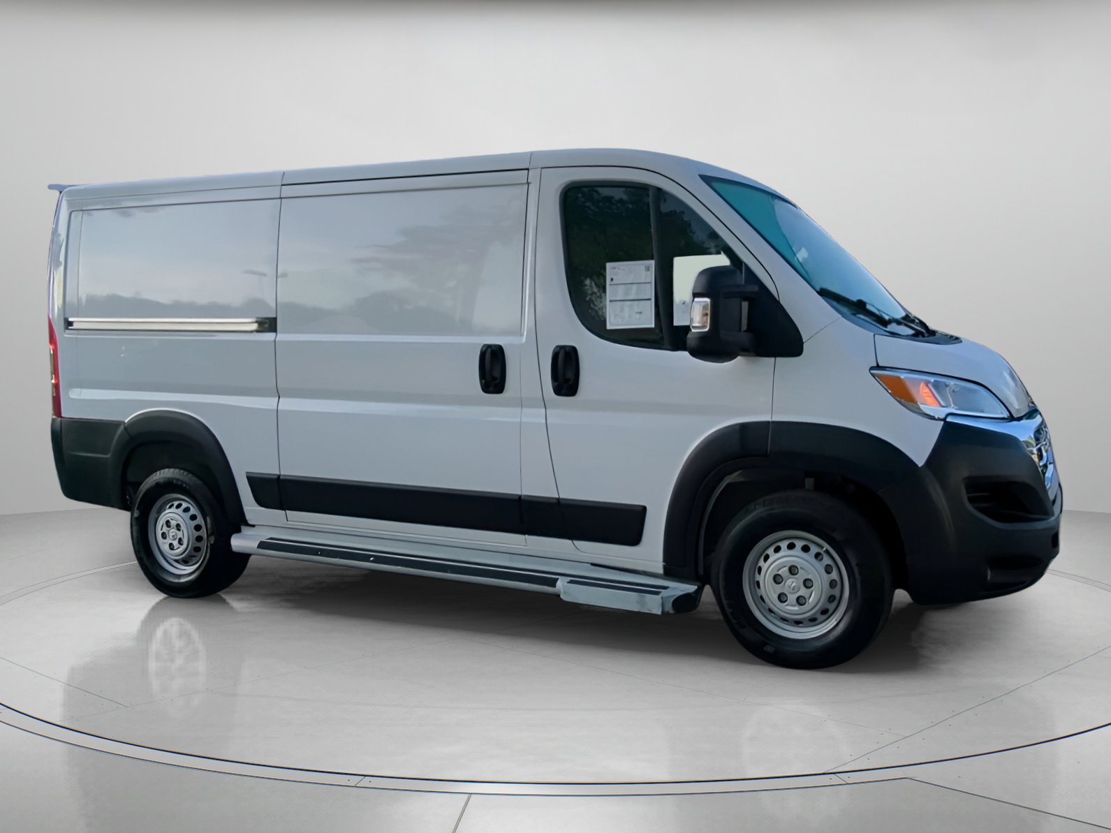 Used 2025 RAM ProMaster 2500 w/ U-Haul Equipment Group FWD image 35