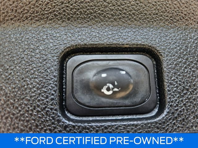 Certified 2019 Ford Explorer XLT w/ Equipment Group 202A FWD image 9