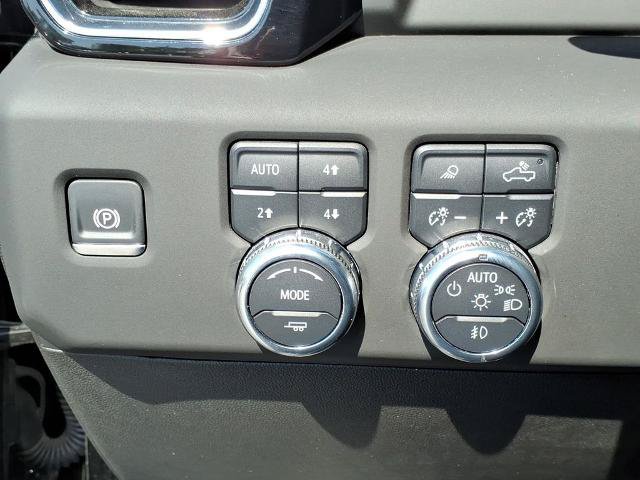 Used 2025 GMC Sierra 2500 Denali Ultimate AWD/4WD image 18