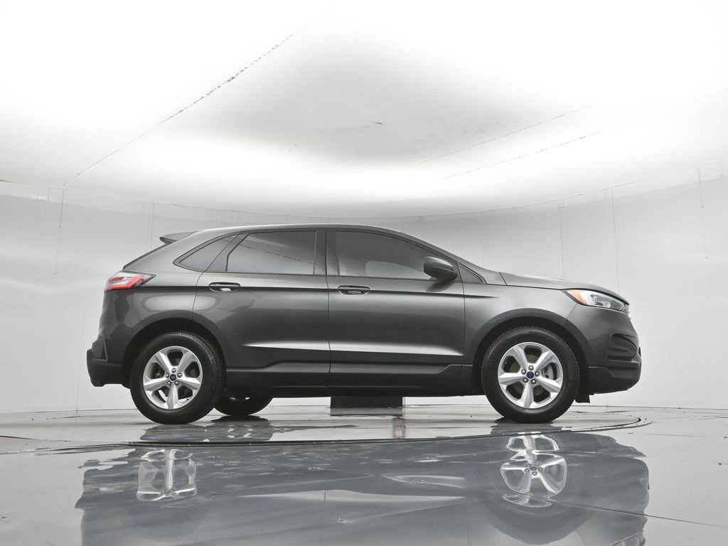 Certified 2019 Ford Edge SE FWD image 49