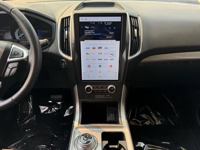 Certified 2023 Ford Edge SEL w/ Convenience Package AWD/4WD image 2