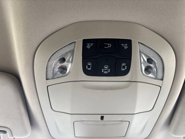 Used 2024 Chrysler Pacifica Limited FWD image 28