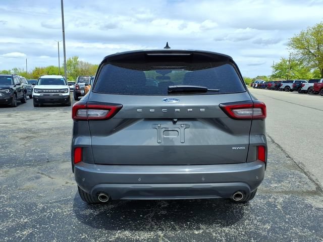 Certified 2023 Ford Escape ST-Line w/ Tech Pack #1 AWD/4WD image 7